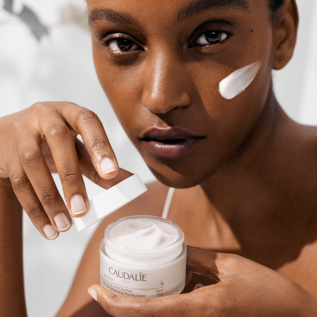 CAUDALIE Vinoperfect crema de día resplandor antimanchas 50 ml