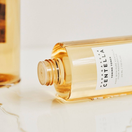SKIN1004 Madagascar Centella tónico facial 210ml